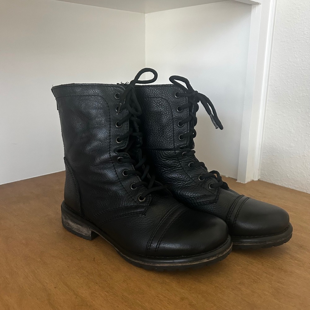 Steve Madden Black Leather Combat Boots Back Zip Cap Toe 7.5M Grunge party Punk